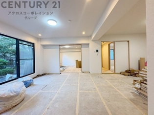 現在室内フルリノベーション中！事前見学予約受付中です。ご予約は弊社ホームぺージからが便利♪