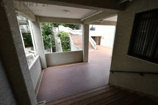 現在室内フルリノベーション中！事前見学予約受付中です。ご予約は弊社ホームぺージからが便利♪