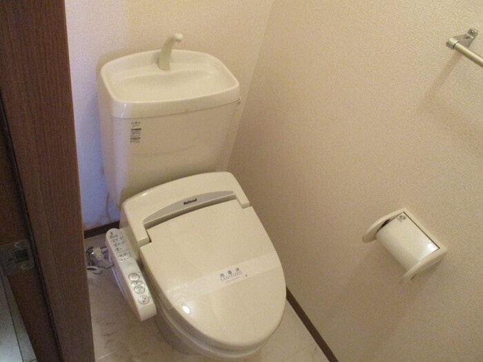 花花五番館のトイレ