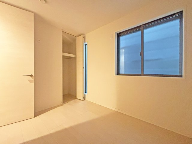 尼崎市大庄北3丁目中古戸建│3LDK+駐車駐輪の洋室|-洋室4帖(1F)-