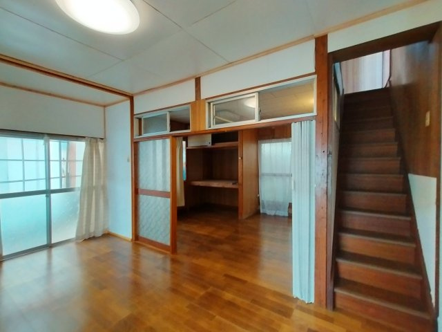 山祗町一戸建の洋室