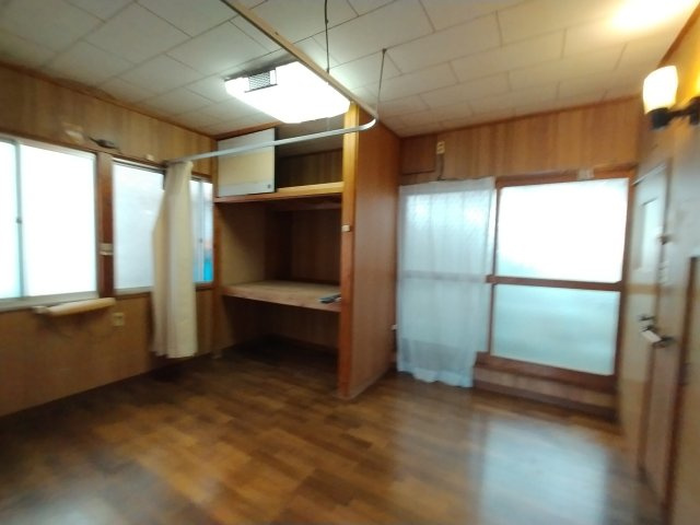 山祗町一戸建の洋室