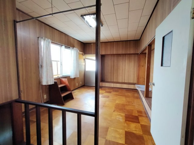 山祗町一戸建の洋室