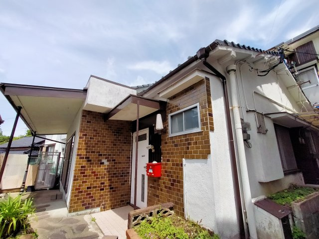 山祗町一戸建の玄関