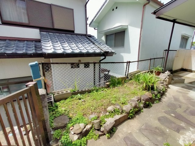 山祗町一戸建の庭