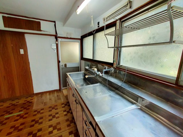 山祗町一戸建のキッチン