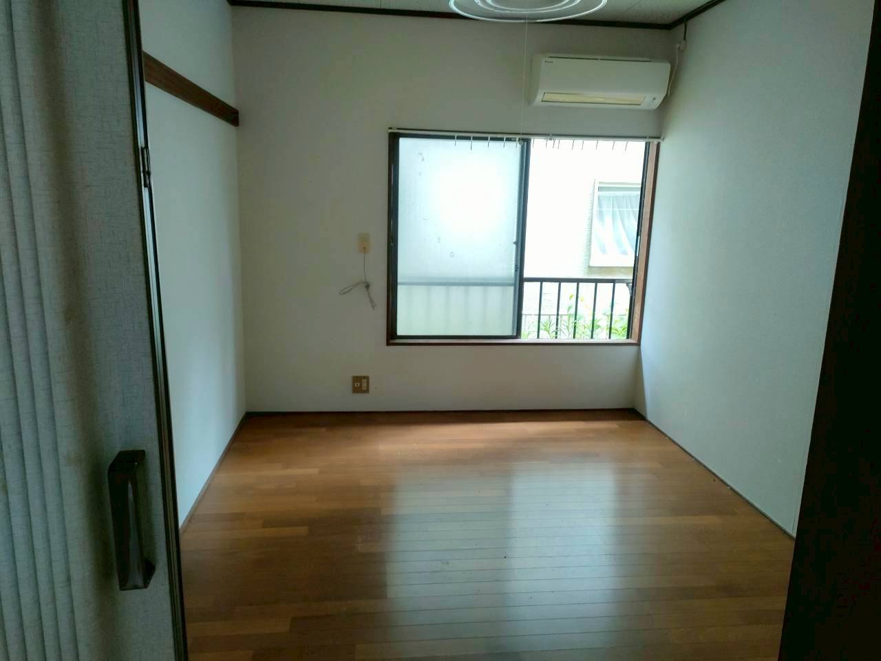 千葉県勝浦市　1棟アパートの洋室