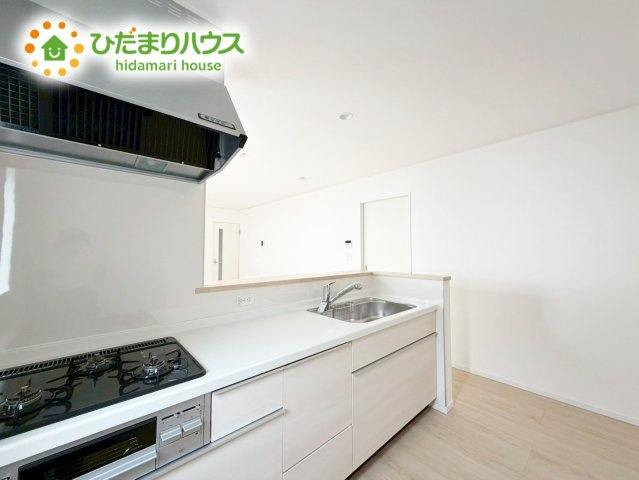 いわき市平谷川瀬第2　新築戸建　1号棟のキッチン|ワイドなキッチンスペースなので、2品、3品同時に作れちゃいますね( *´艸｀)