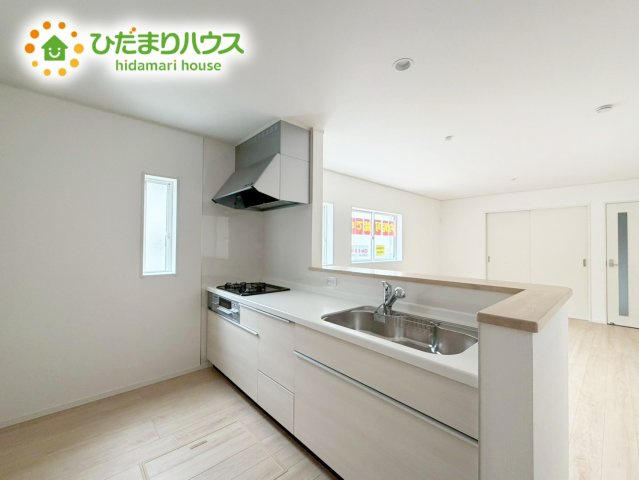 いわき市平谷川瀬第2　新築戸建　1号棟のキッチン|リビングを見渡せるキッチンはお子様を見ながらでも料理が出来て安心ですね☆