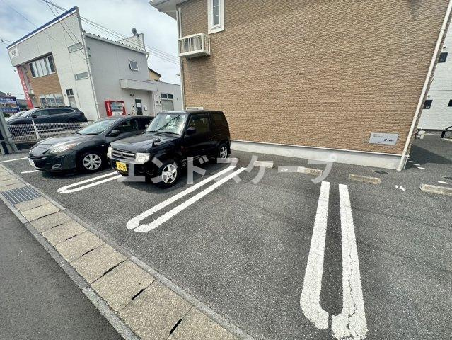 プレイティング　Ⅱの駐車場