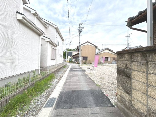 リーブルガーデン　一宮市小信中島第5　全2区画分譲の前面道路含む現地写真|「現地（2026年6月1日）撮影」　
■前面道路　
■ヤマダ不動産　株式会社リライフ