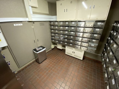 【エントランス】 | ファミール堺パートⅡ | 【トイレ交換】綺麗なトイレで気持ちがいいですね♪資料請求だけでもお気軽にお問い合わせ下さい！