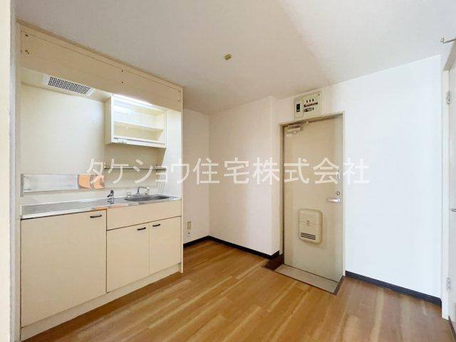 ドリームヒルズ井尻の内装|※203です。