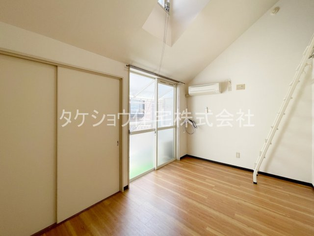 ドリームヒルズ井尻の洋室|※203です。