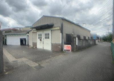 【外観】 | 工場 | 土地探しをしていると都市計画区域という言葉を目にすると思います。法律によって、都道府県知事や国土交通大臣が指定するエリアのことを指しており、都市計画区域は市街化区域と市街化調整区域に分けられています。