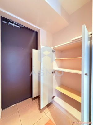 【玄関】 | グランド上町 | ※建物内別間取参考写真