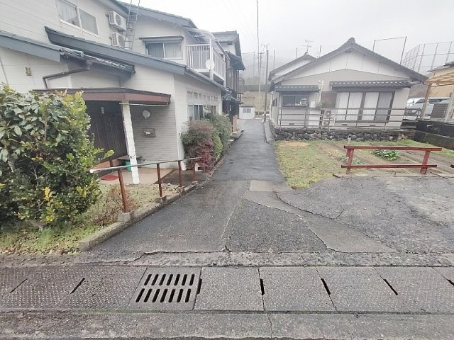 世知原町栗迎土地の周辺
