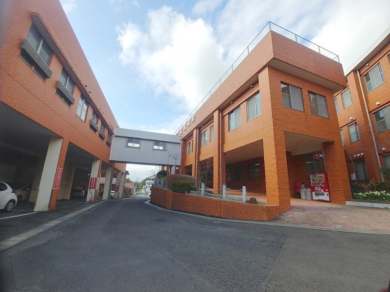 世知原町栗迎土地の周辺