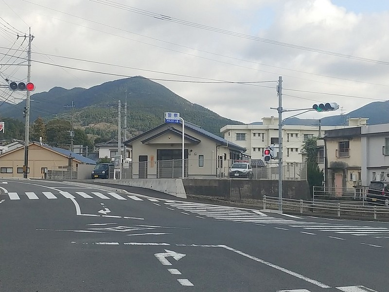 世知原町栗迎土地の周辺