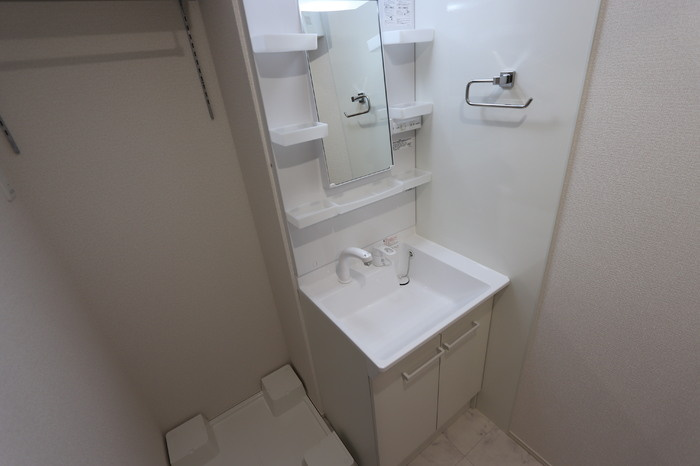 D-residence川口3丁目Eの洗面所