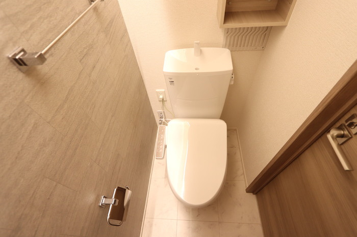 D-residence川口3丁目Eのトイレ