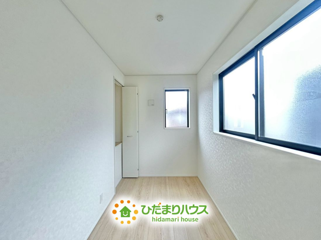 幸手市上高野第9　新築一戸建て　02　クレイドルガーデンの収納