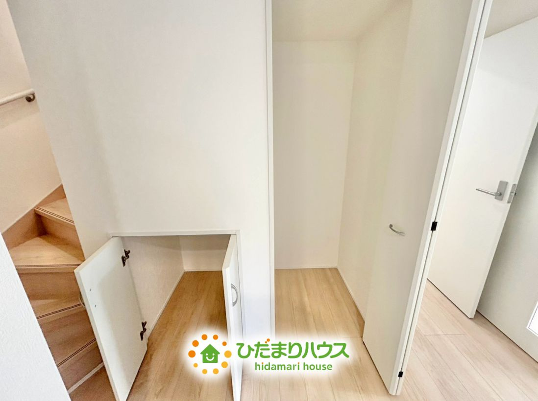 幸手市上高野第9　新築一戸建て　02　クレイドルガーデンの収納