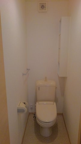 アンソレイユ西山Ⅱ　　刈谷市近郊の賃貸はクラスホーム刈谷店のトイレ|落ち着いたトイレです