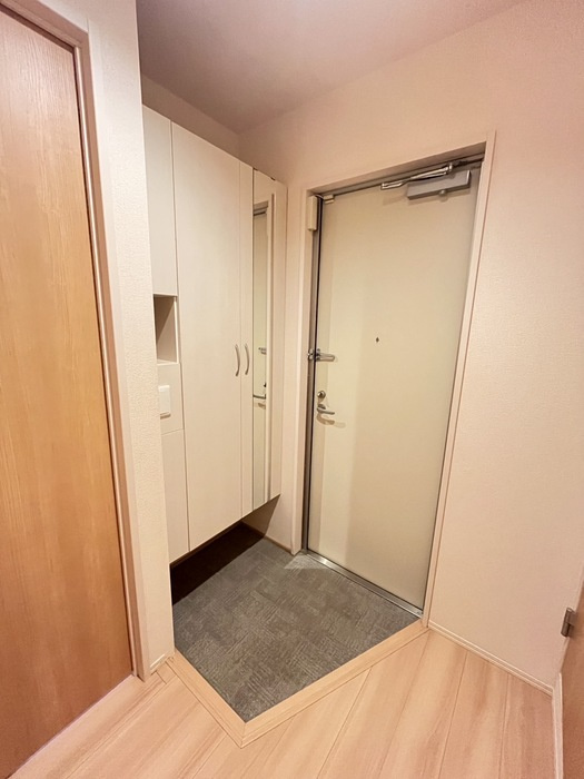 クレールAの玄関