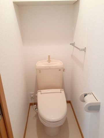 ジェルメⅠ　　刈谷市近郊の賃貸はクラスホーム刈谷店のトイレ|コンパクトで使いやすいトイレです