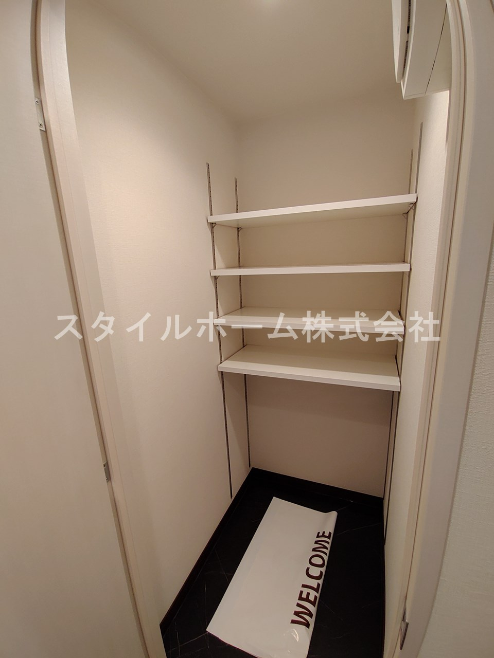 アン・ソレイユの収納|シューズインクローゼットです。