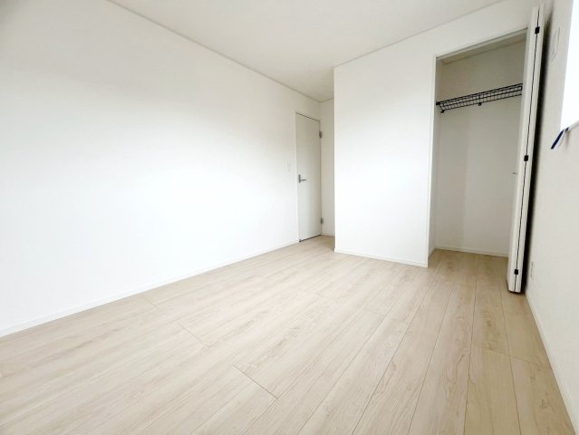藤枝市藤岡　第10／の洋室