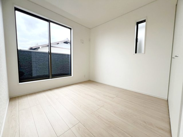 藤枝市藤岡　第10／の洋室