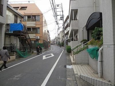 コートウィスタリアのエントランス