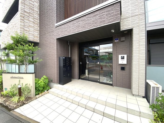 シュ　シュのエントランス|建物入り口☆彡
