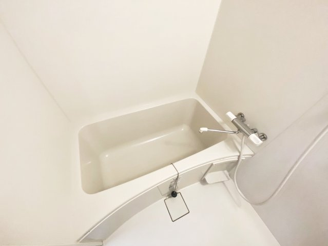 CREA旭町の浴室