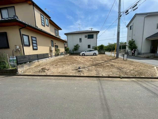 -三丁目不動産-　深谷市上野台　角地更地渡しの外観
