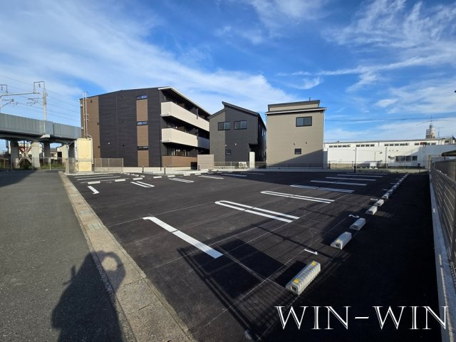 ヒカルサ豊橋小池の駐車場