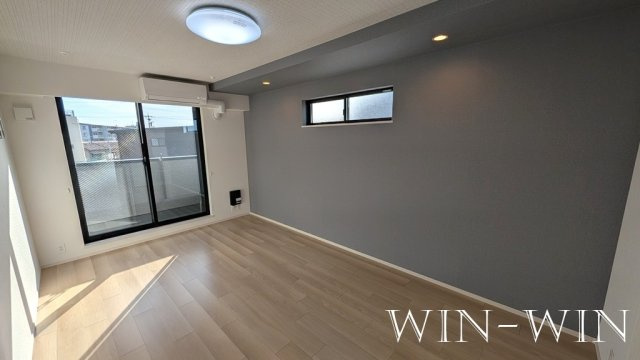 ヒカルサ豊橋小池の居間・リビング
