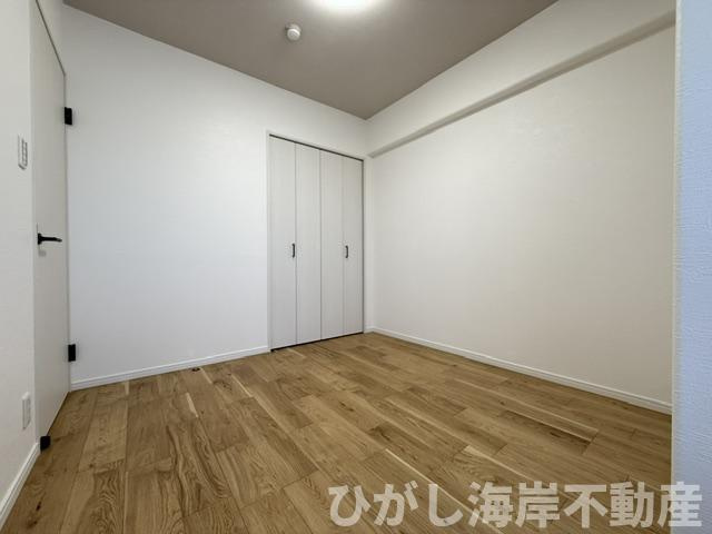 オーベル湘南緑が浜の寝室|新規リフォーム完了！　4.9帖　洋室