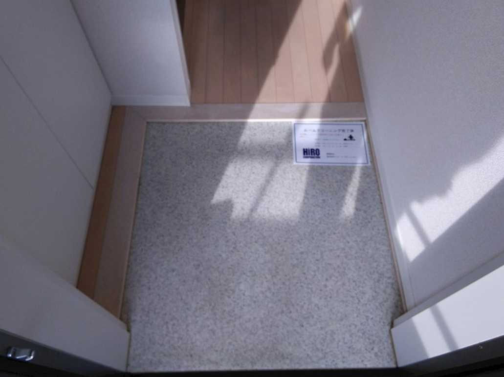 ジュネ三軒茶屋　積水ハウス施工　オートロック　駅近の玄関