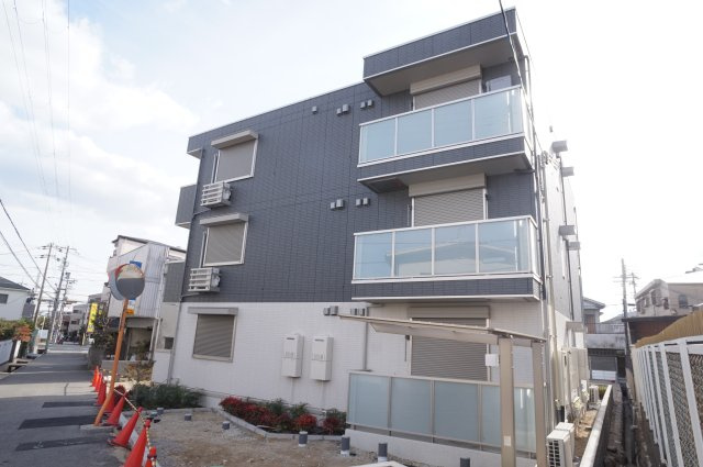 コートドール逆瀬川の外観