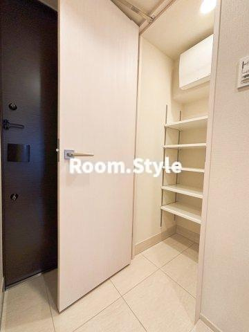 オープンレジデンシア新宿ザ・ハウスの寝室|空室のためご都合に合わせてご内覧できます
お問合せはお電話でもお受付しております。
03-6450-5211