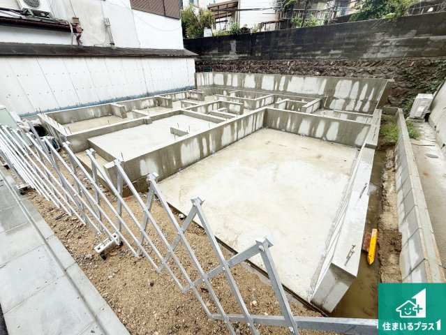 藤井寺市青山　新築一戸建ての外観|周辺は落ち着いた街並みの住宅地！子育てがしやすい住環境です！まだ未完成ですが、現地でしかわからない事もございます。是非一度ご覧ください。