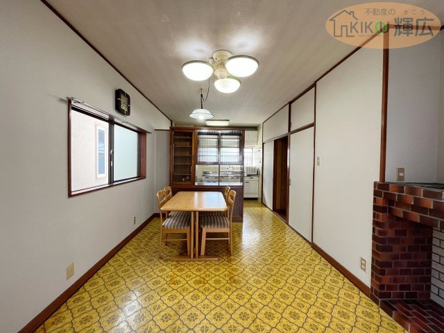 高砂市伊保崎南　中古戸建の居間・リビング