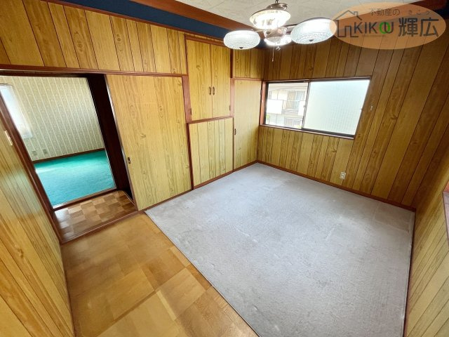 高砂市伊保崎南　中古戸建の洋室