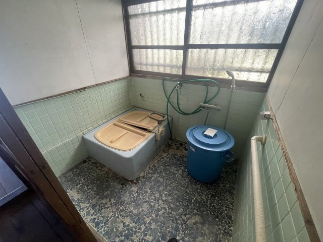 若葉町一戸建の浴室