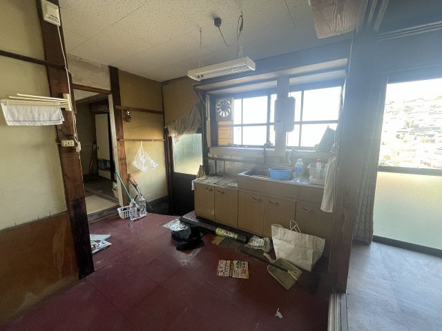 若葉町一戸建のキッチン