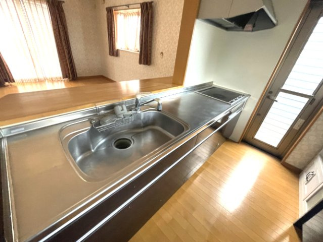 春日町　戸建のキッチン