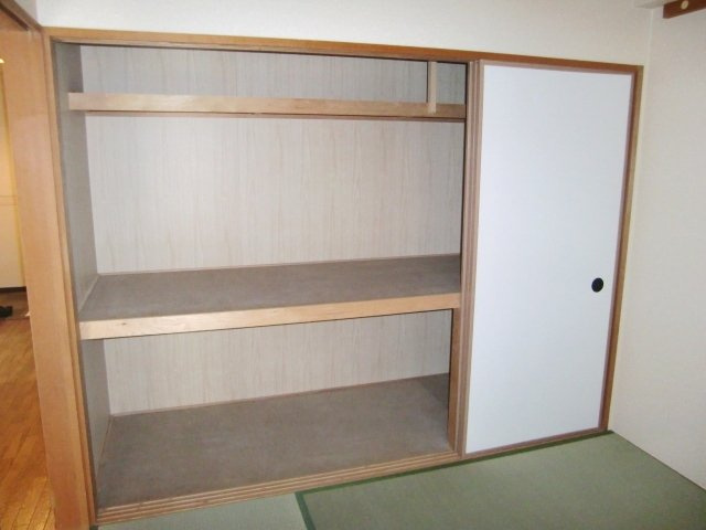 メゾン・ドール宝塚の収納